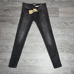 Burberry Women's Black Distressed Denim Skinny Jeans Leg Zips NWT - Size 31x14